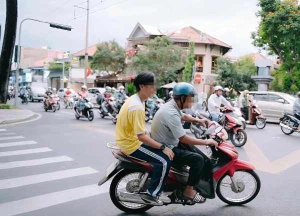 TP.HCM thất thủ: Phạt kịch khung vẫn không ngăn được quái xế lộng hành? - Hình 6