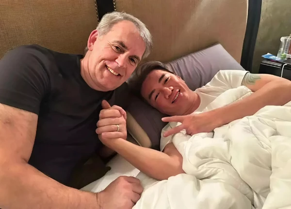 Mr.Đàm chơi lớn: Đang kiện tụng căng bỗng về nước ăn mừng, vụ kiện có mùi? - Hình 1