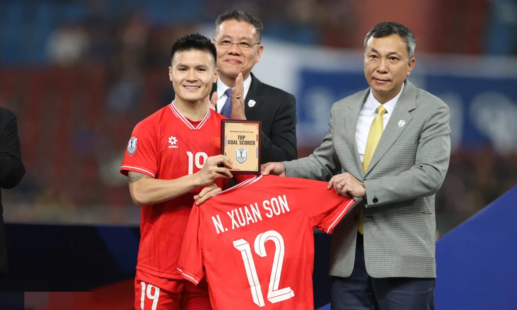 Xuan Son went to the Government page, shared his emotions after being injured, the Vietnamese team encouraged - Photo 2