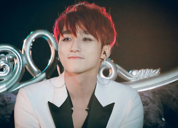 Sơn Tùng soán ngôi idol Kpop nhờ loạt ảnh thời đen tối, fan điên đảo? - Hình 1