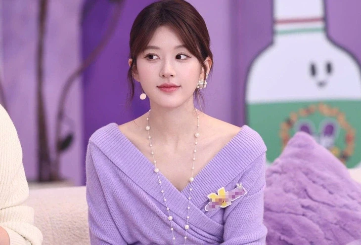 Triệu Lộ Tư rộ cảnh xương lắc lư, dây vào đại hội phốt Lý Minh Đức bạo đỏ Weibo? - Hình 3