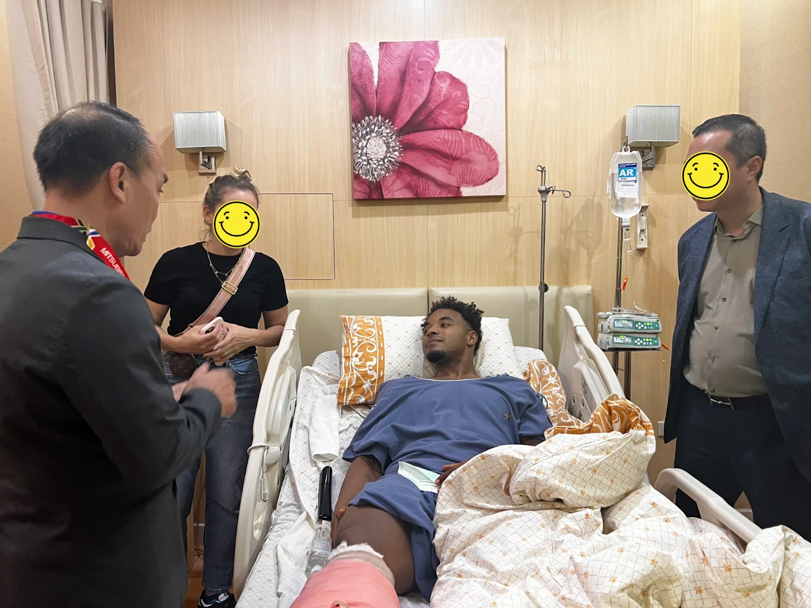 Xuân Son nhận tin vui từ bác sĩ hậu phẫu thuật, Tiến Linh liền tới khiêu chiến - Hình 4
