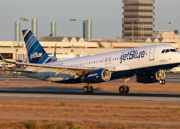 JetBlue: Phát hiện hai người qua đời trong khoang bánh đáp, lộ điểm bất thường? - Hình 1
