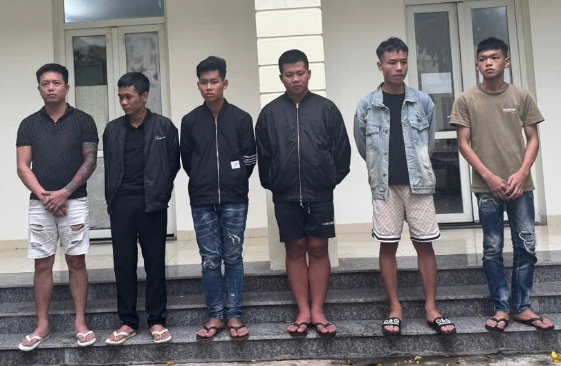 Bị nhóm phượt đêm khiêu khích, 5 thanh niên mang đinh ba rượt đánh - Hình 3