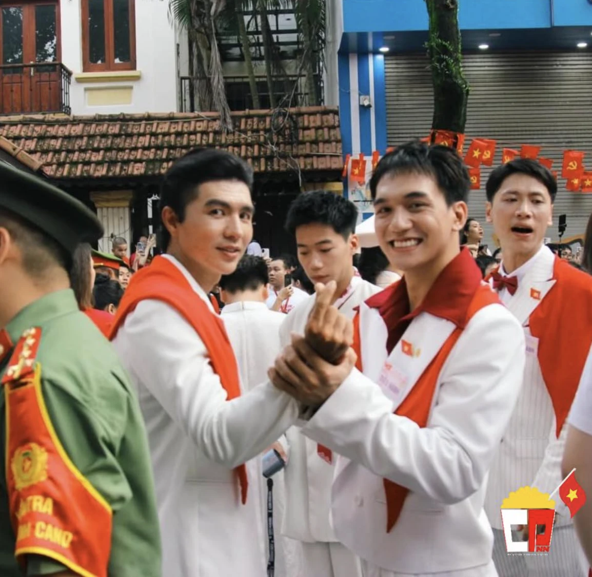 Phản ứng kỳ lạ của Steven Nguyễn khi bị đẩy thuyền đồng giới - Hình 4