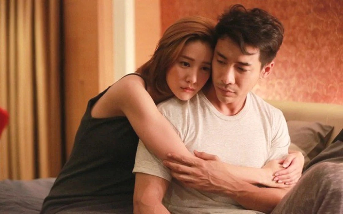 Sau 6 năm yêu, tôi phải ký tờ giấy định mệnh với bạn gái ở nơi bất ngờ - Hình 1