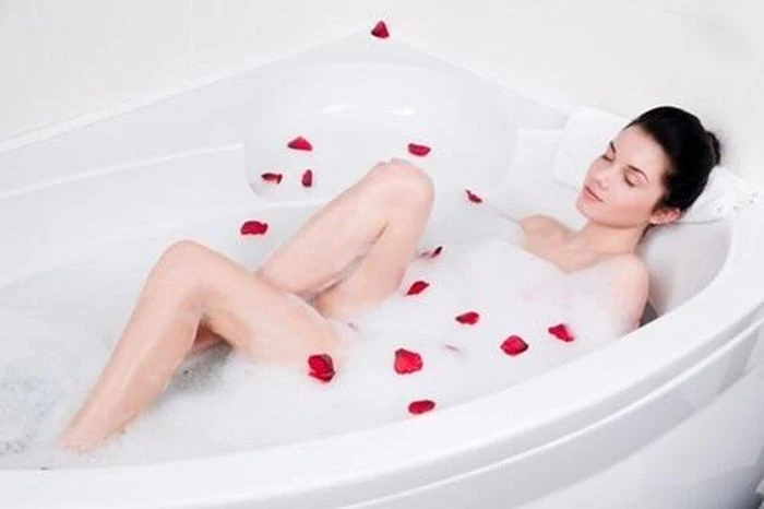 Tắm bằng sữa tươi không đường có bắt nắng không? - Hình 3