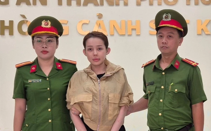 Khởi tố, bắt tạm giam DJ Ngân 98, vạch trần đường dây kinh doanh thực phẩm giả - Hình 5