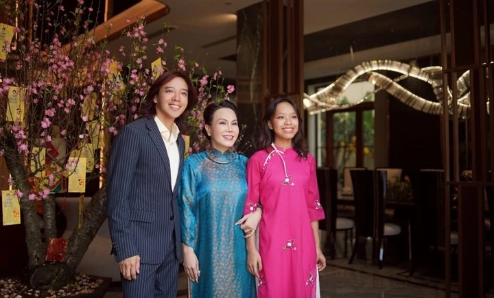 Danh hài từng ăn măng, cà chua sống qua ngày, giờ ở trong biệt thự 300 tỷ đồng - Hình 4