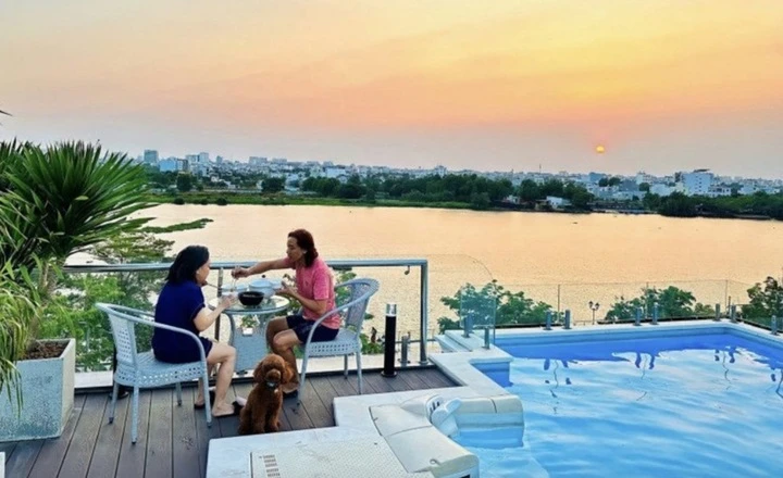 Danh hài từng ăn măng, cà chua sống qua ngày, giờ ở trong biệt thự 300 tỷ đồng - Hình 5