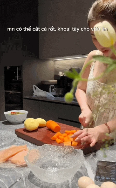 Kênh TikTok khiến mọi người xem xong đều phải tấm tắc: Ồ thì ra lập gia đình là chill thế này! - Hình 6