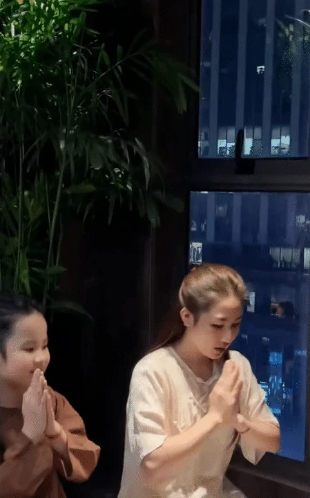 Kênh TikTok khiến mọi người xem xong đều phải tấm tắc: Ồ thì ra lập gia đình là chill thế này! - Hình 15