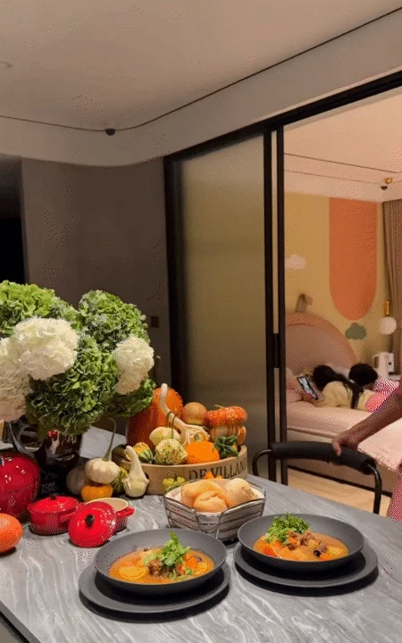 Kênh TikTok khiến mọi người xem xong đều phải tấm tắc: Ồ thì ra lập gia đình là chill thế này! - Hình 9