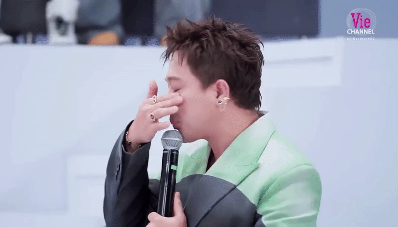 1 nhân vật dự đoán bị loại khiến netizen muốn bỏ xem Anh Trai Say Hi, Trấn Thành bật khóc - Hình 2