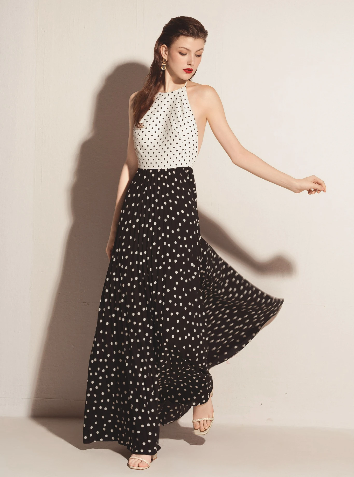 Những họa tiết đẹp nhất mùa, nên có mặt trong tủ đồ - Hình 1