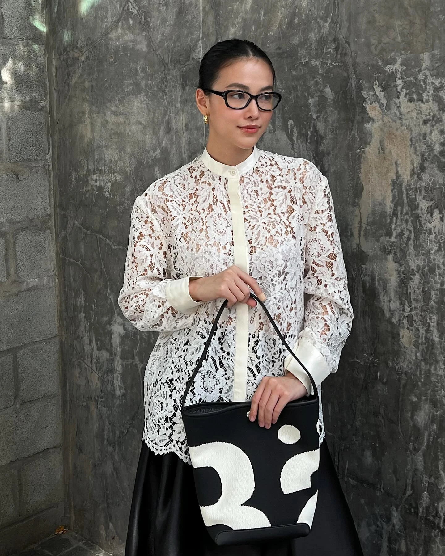 5 mẫu áo mùa thu được các mỹ nhân Việt mặc nhiều nhất: Đẹp tới nỗi chị em sẽ muốn có hết - Hình 2