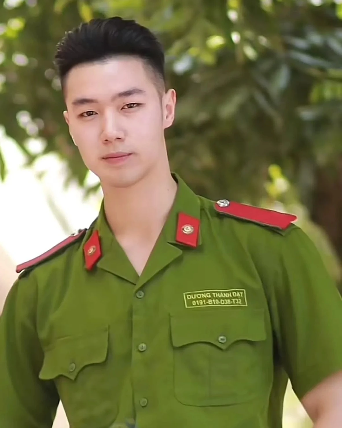 Màn song ca sĩ nhất trần đời giữa 1 Anh Trai Say Hi và chiến sĩ Công an Nhân dân - Hình 4