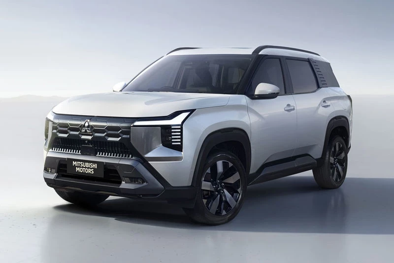 SUV 7 chỗ của Mitsubishi nhận đặt cọc tại Việt Nam, cạnh tranh với Mazda CX-5 - Hình 2