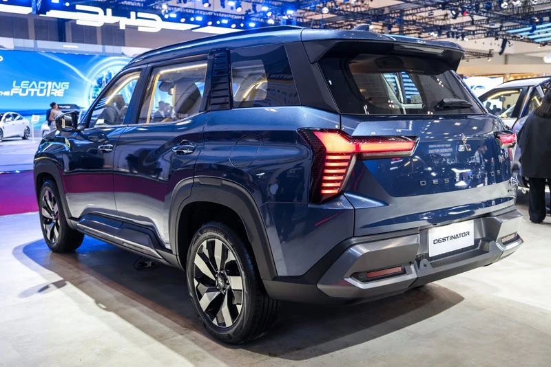 SUV 7 chỗ của Mitsubishi nhận đặt cọc tại Việt Nam, cạnh tranh với Mazda CX-5 - Hình 5