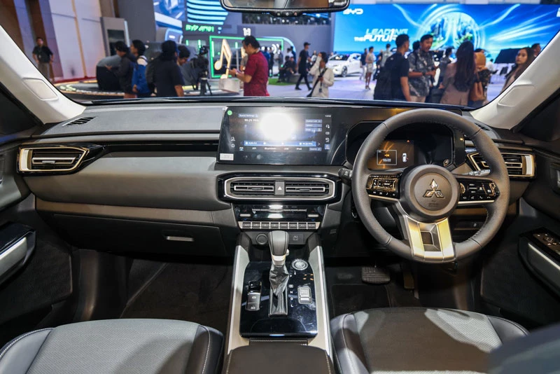 SUV 7 chỗ của Mitsubishi nhận đặt cọc tại Việt Nam, cạnh tranh với Mazda CX-5 - Hình 6