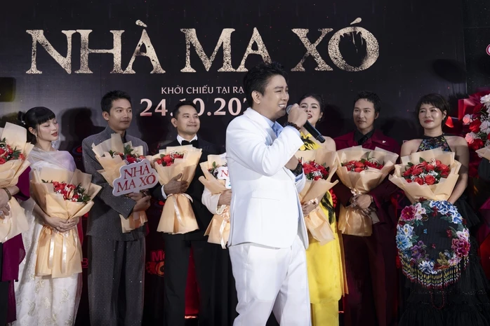 Hoài Lâm dính dớp ca sĩ - Hình 1
