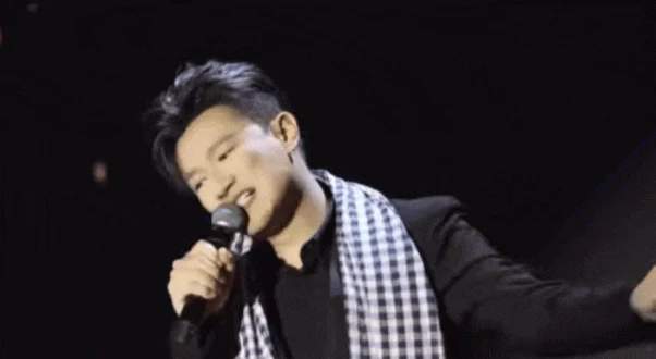 Dược Sĩ Tiến đừng hát nữa! - Hình 2