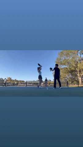 Louis Phạm lại flex sang chảnh - Hình 2