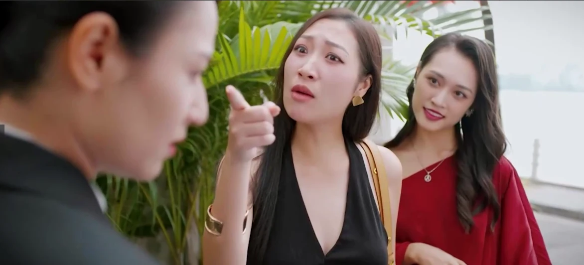 Vì sao màn đánh ghen trên phim giờ vàng khiến khán giả ức chế? - Hình 3