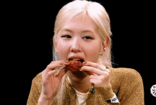 Dân mạng không buông tha cho Lisa (BLACKPINK) - Hình 5