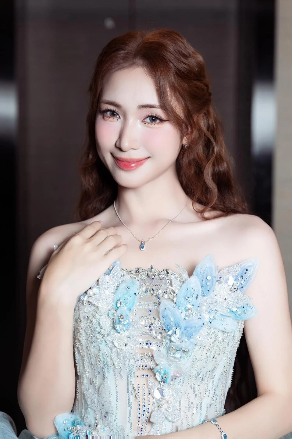 Hòa Minzy kiếm 2 tỷ mỗi tháng nhưng vẫn thiếu nợ Văn Toàn là vì sao? - Hình 4