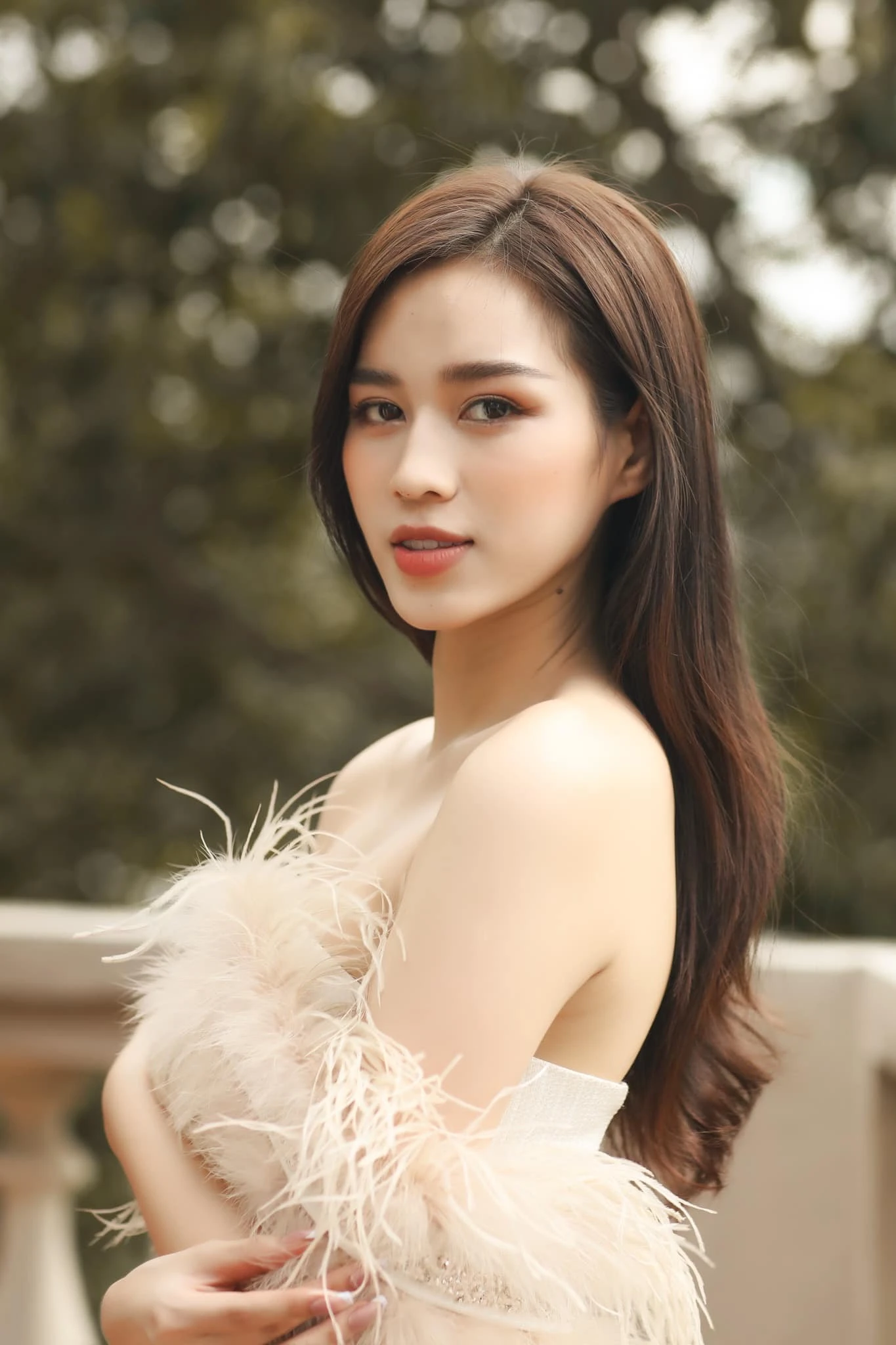 Lùm xùm của Hoa hậu Đỗ Hà dậy sóng trở lại - Hình 4