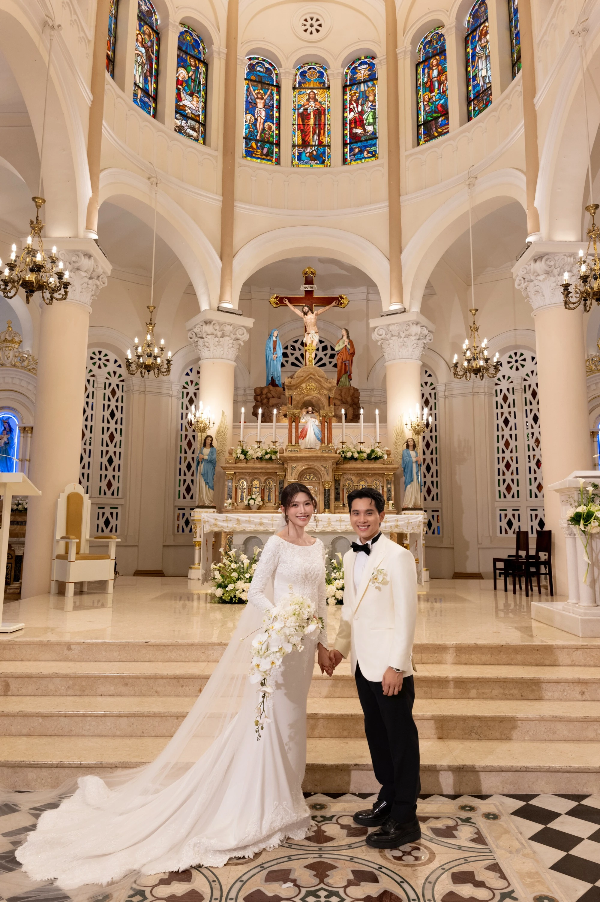 Đám cưới Á hậu Quỳnh Châu: Hé lộ sính lễ nhà thiếu gia, dàn bê tráp toàn người đẹp Vbiz! - Hình 7