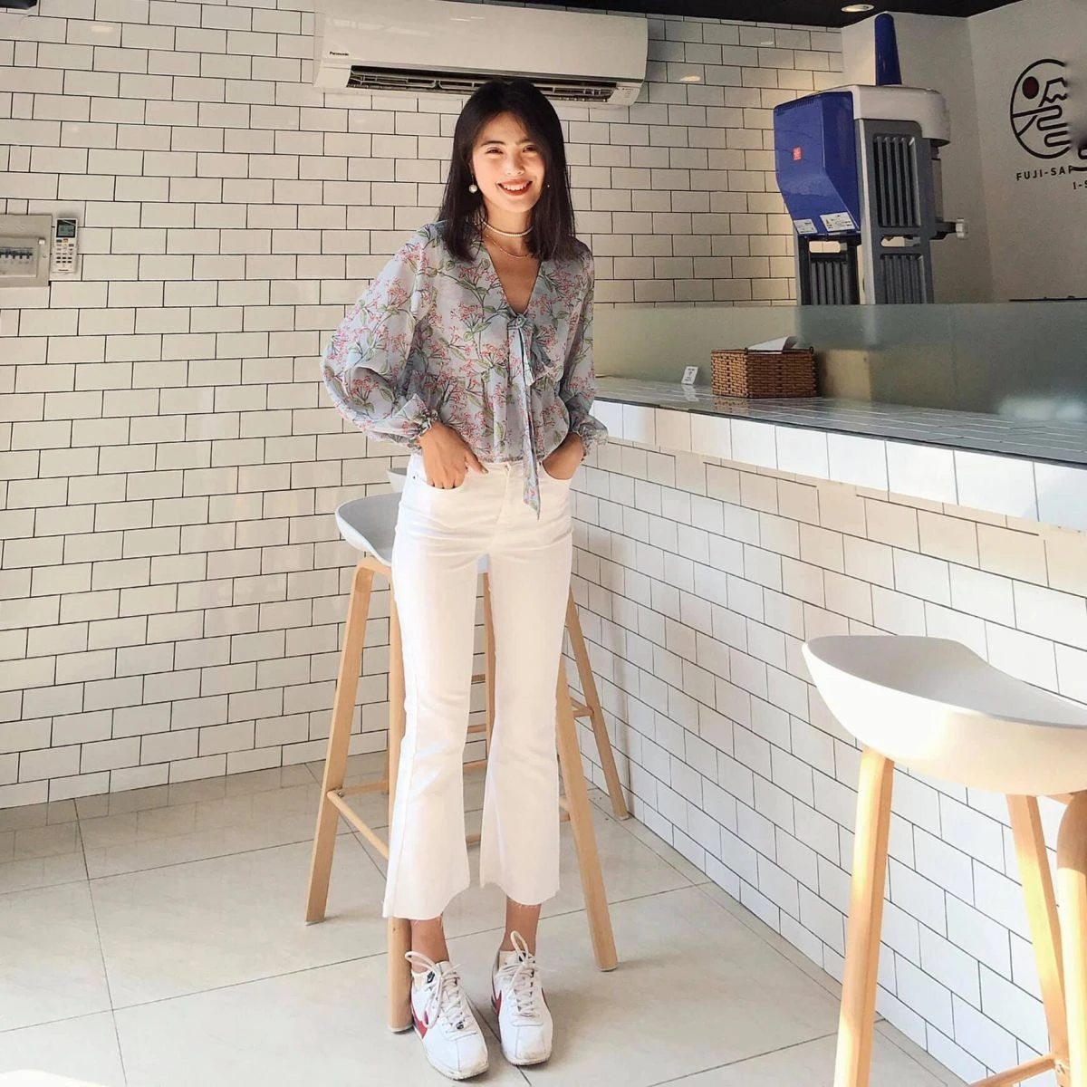 Mặc đẹp cho mọi dáng người với quần jeans cạp trễ - Hình 1
