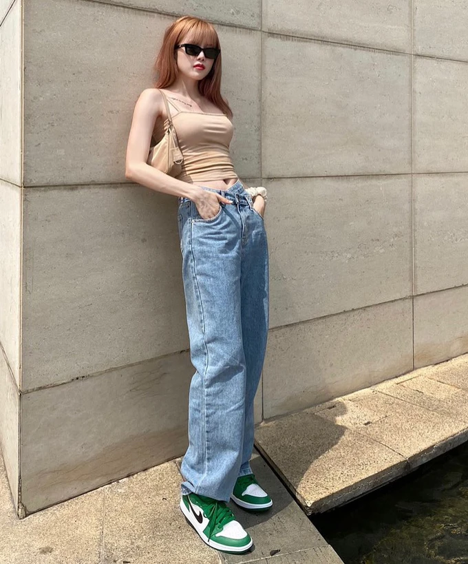 Mặc đẹp cho mọi dáng người với quần jeans cạp trễ - Hình 2