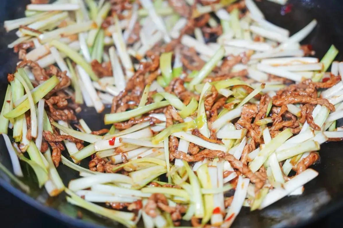Từ hôm nay nên ăn loại rau này nhiều hơn để bổ dương khí, nhuận tràng và tăng miễn dịch: 3 món ngon dễ nấu - Hình 9