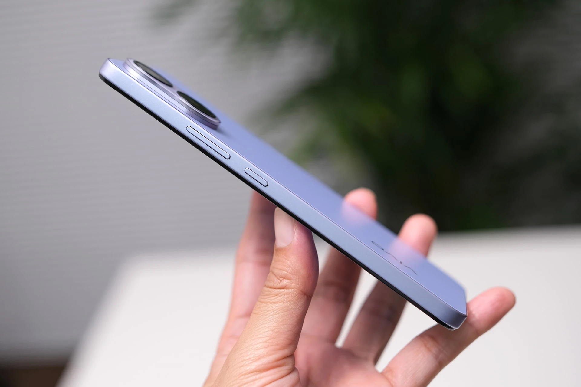 Vivo V60 Lite: Camera AI bốn mùa, pin 6.500 mAh giá tốt - Hình 4