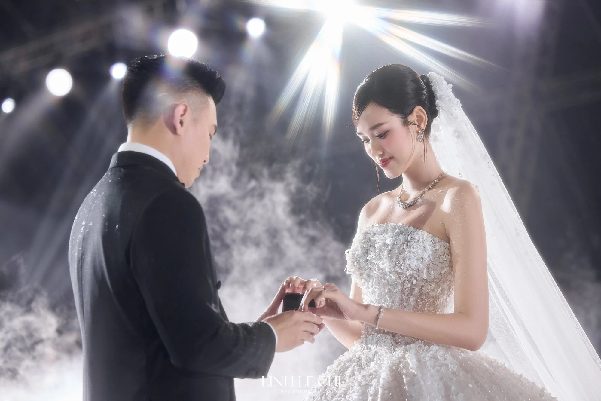 Thái độ của Hoa hậu Đỗ Hà giữa lúc hôn nhân bị quấy phá - Hình 4