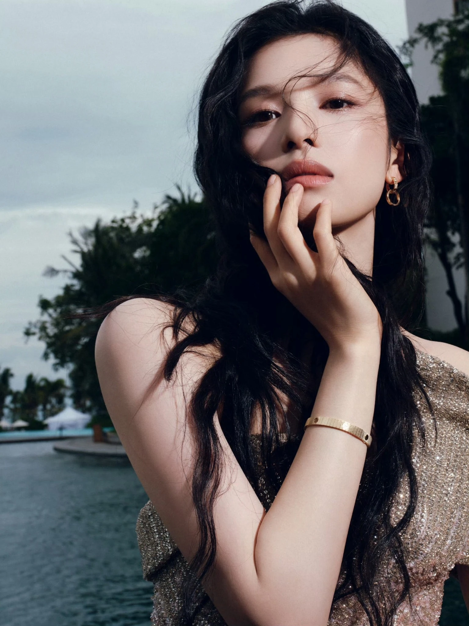 Ai photoshop cho công chúa showbiz mau bước ra xin lỗi khán giả: Visual đúng chuẩn cú lừa, không thể tin cùng 1 người - Hình 1