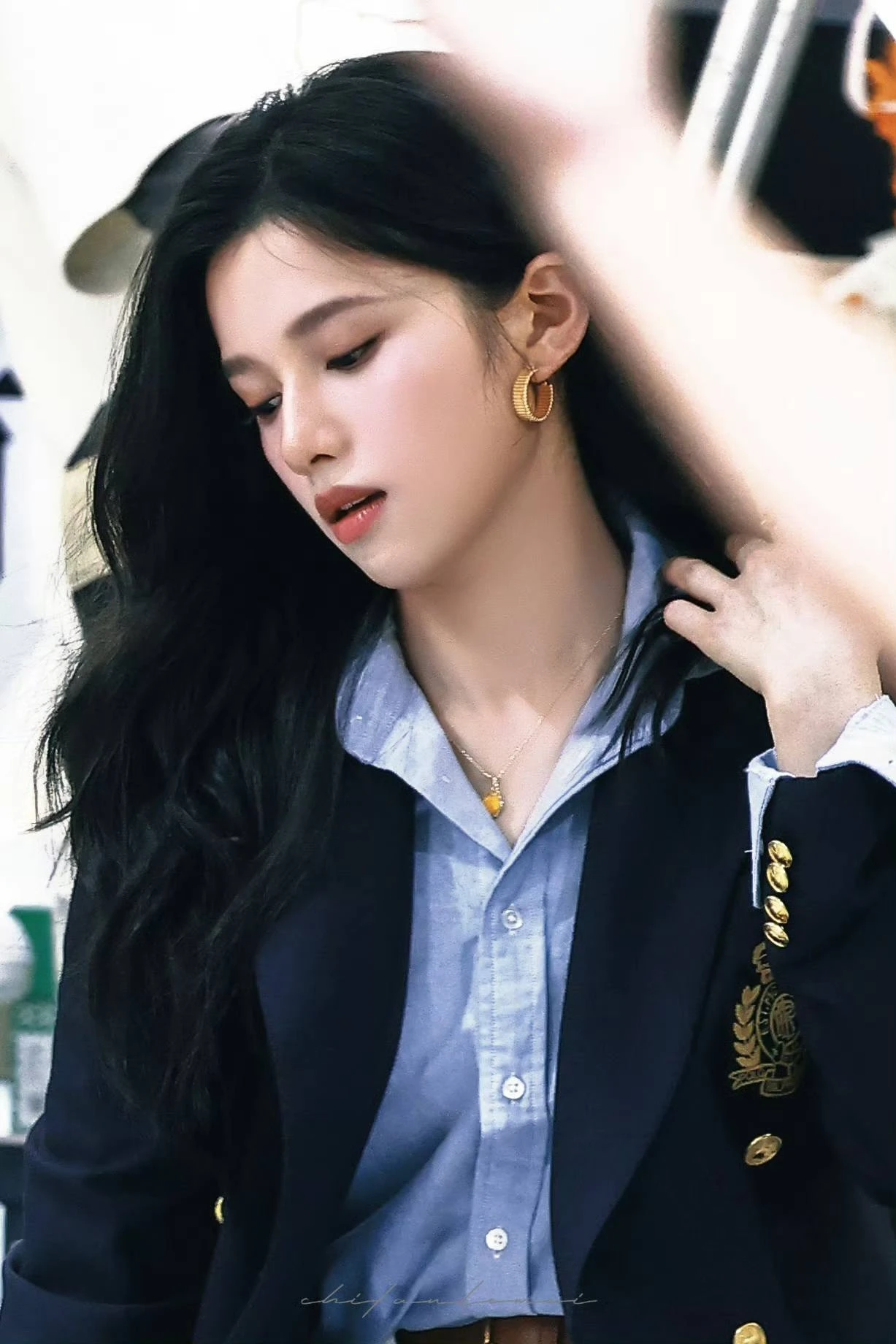 Ai photoshop cho công chúa showbiz mau bước ra xin lỗi khán giả: Visual đúng chuẩn cú lừa, không thể tin cùng 1 người - Hình 6