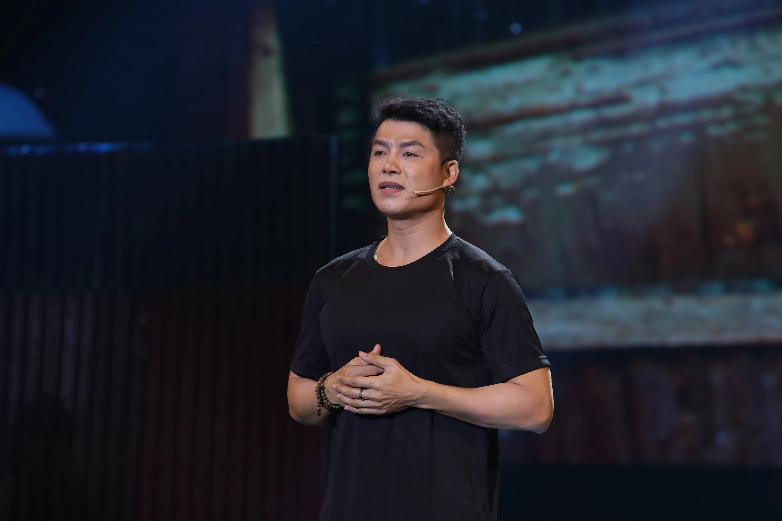 TikToker triệu view gây chú ý ở Tình bolero là ai? - Hình 1