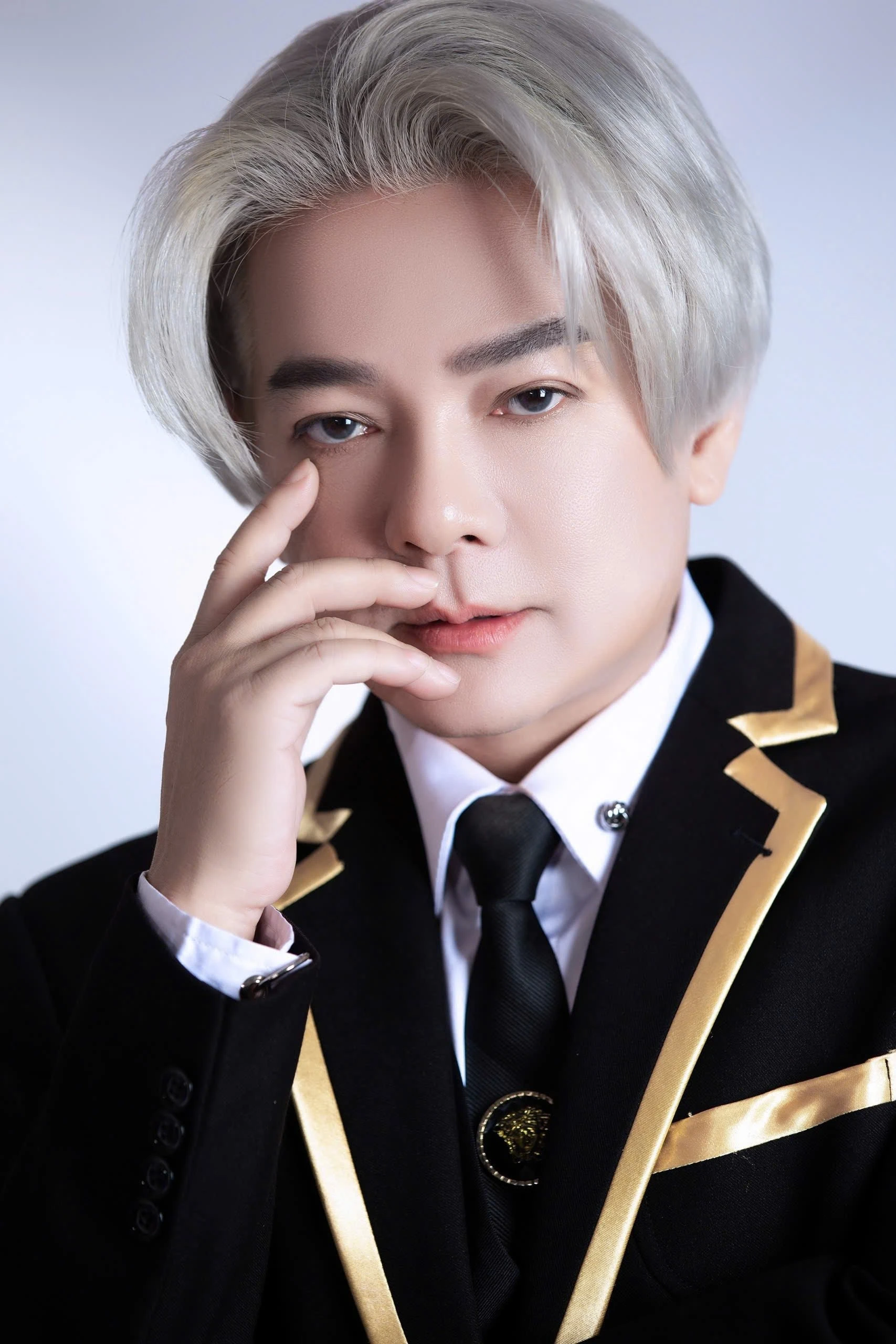 Vũ Hà trước khi dính vụ án cờ bạc: Ít khi để vợ lên sóng, chạy xe 18 triệu - Hình 1