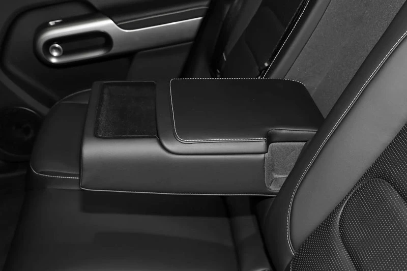 Thương hiệu con của Mercedes-Benz ra mắt SUV mạnh 435 mã lực, giá hơn 700 triệu đồng - Hình 10