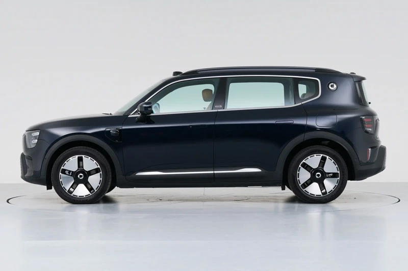 Thương hiệu con của Mercedes-Benz ra mắt SUV mạnh 435 mã lực, giá hơn 700 triệu đồng - Hình 4