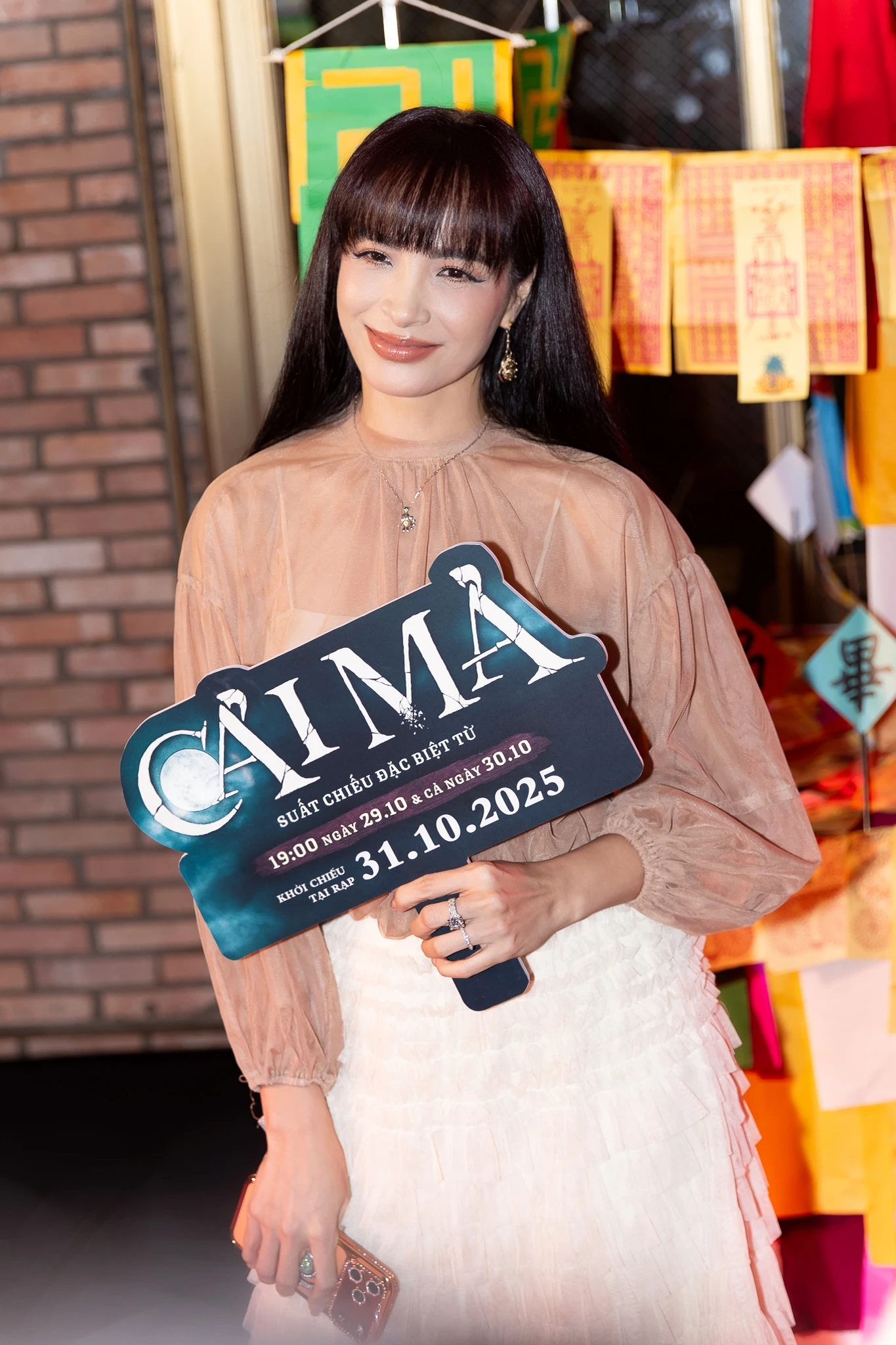 Vbiz kiếm đâu ra người thứ 2 có má lúm đẹp cỡ này: Cười lên sáng bừng khung hình, thích quá trời ơi - Hình 7