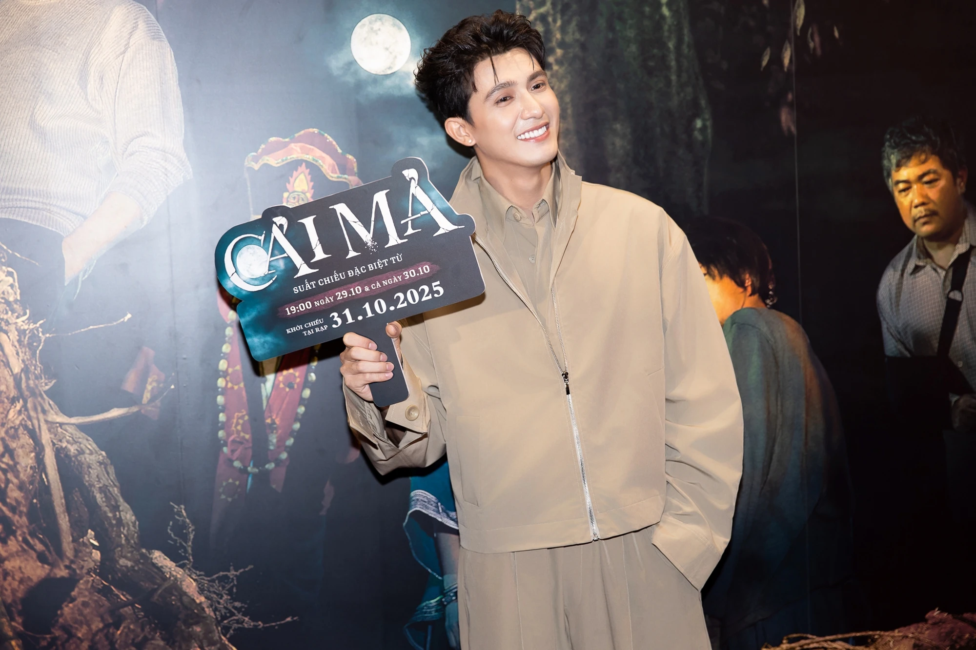 Vbiz kiếm đâu ra người thứ 2 có má lúm đẹp cỡ này: Cười lên sáng bừng khung hình, thích quá trời ơi - Hình 10