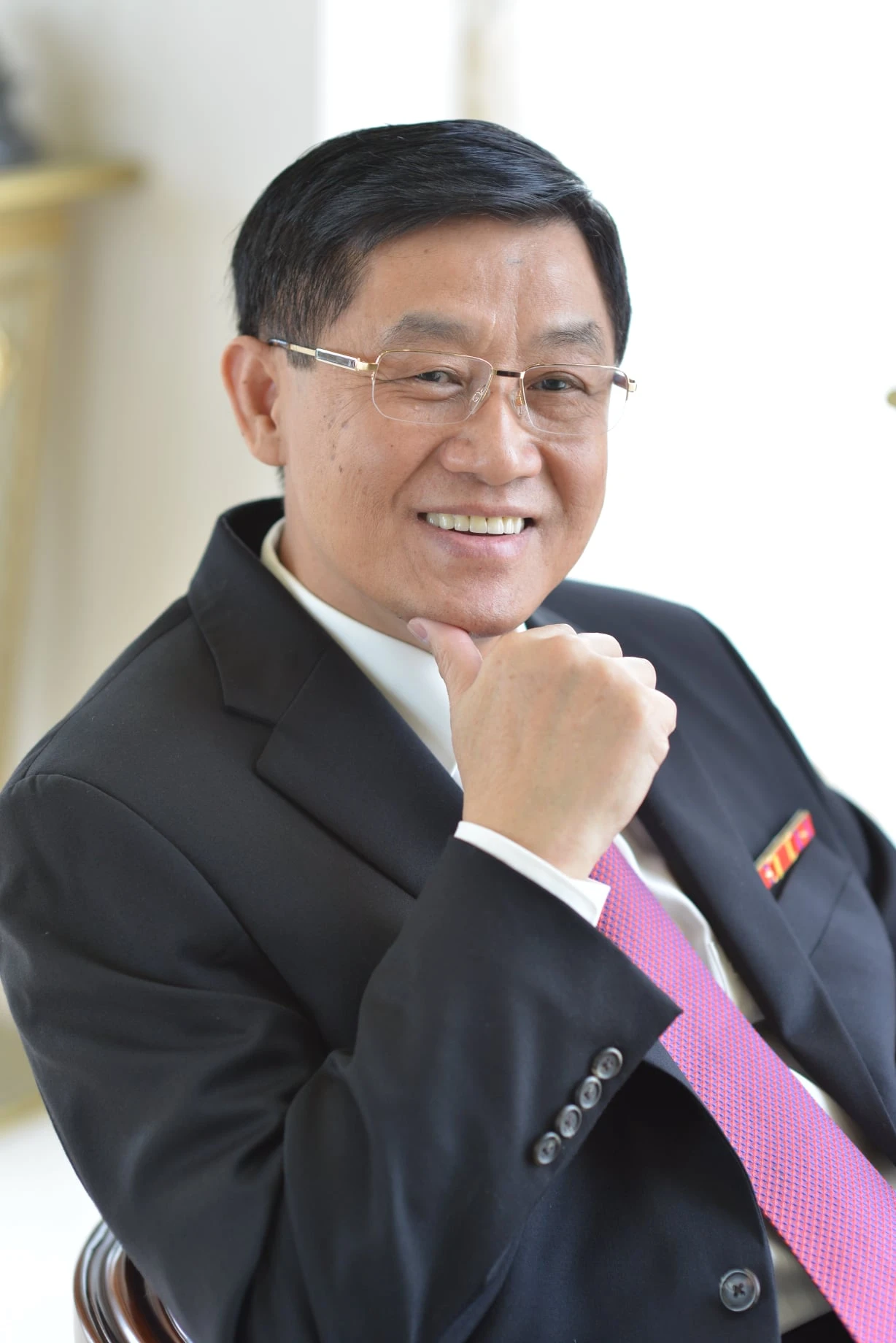 Cách tỷ phú Johnathan Hạnh Nguyễn dưỡng già - Hình 1