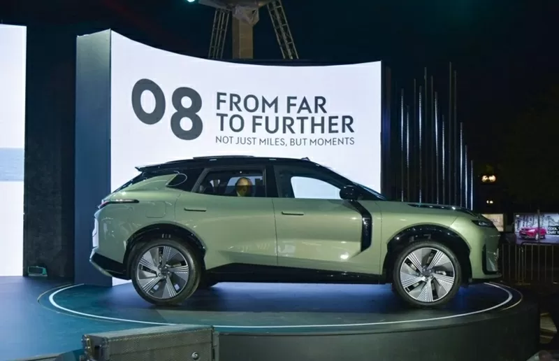 Cận cảnh Lynk & Co 08 tại Việt Nam, giá từ 1,299 tỷ đồng - Hình 3