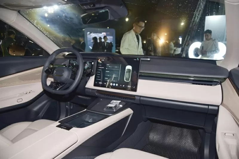 Cận cảnh Lynk & Co 08 tại Việt Nam, giá từ 1,299 tỷ đồng - Hình 5