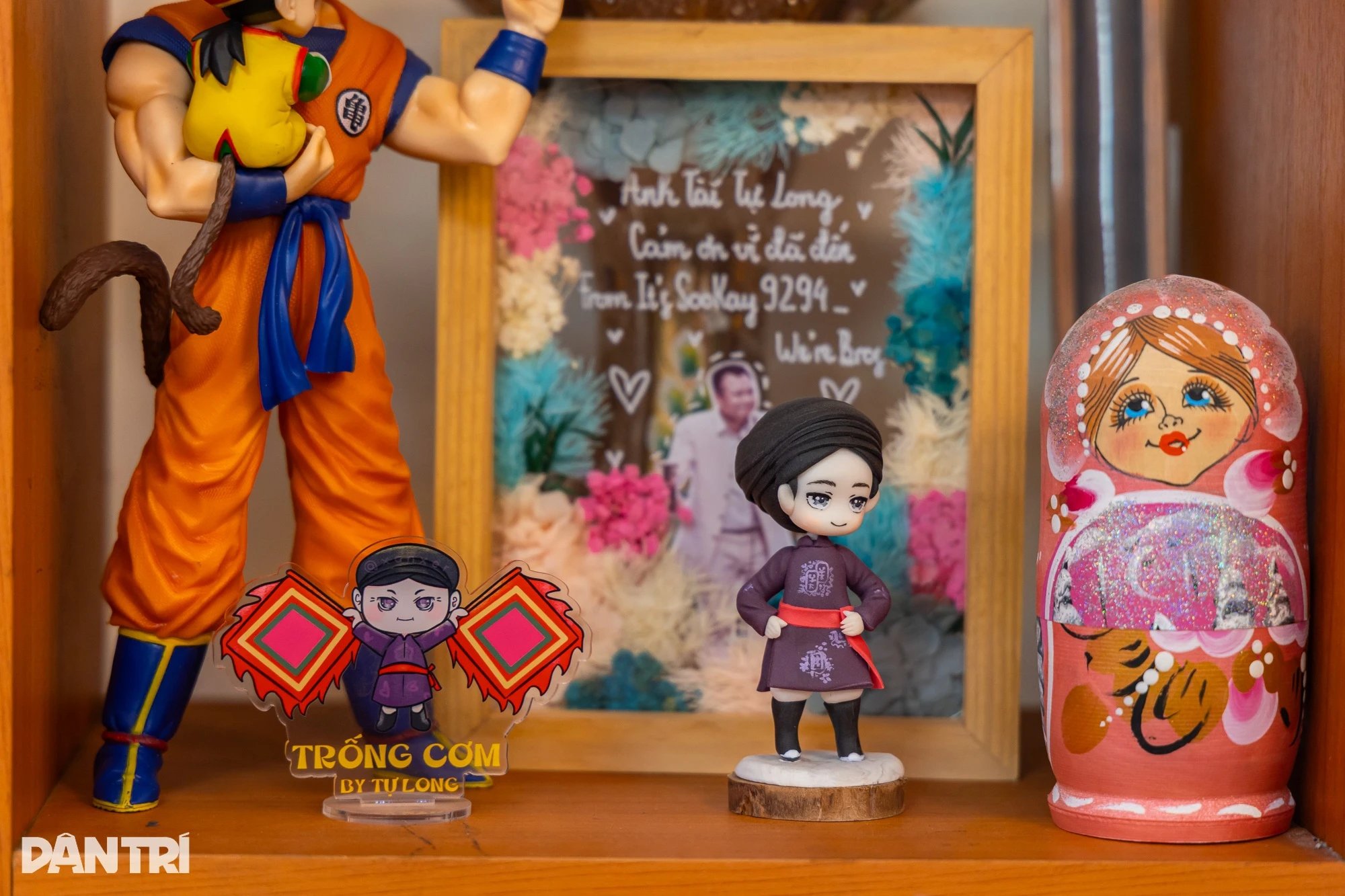 Danh hài Tự Long: Quá khứ phụ hồ, tuổi 52 là idol của giới trẻ - Hình 6