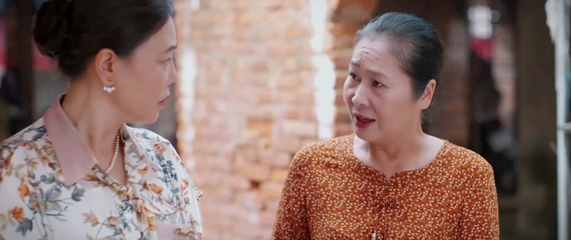 Gió ngang khoảng trời xanh - Tập 36: Buổi hẹn hò cháo lòng của Ngân và Dũng kết thúc đầy trớ trêu - Hình 1